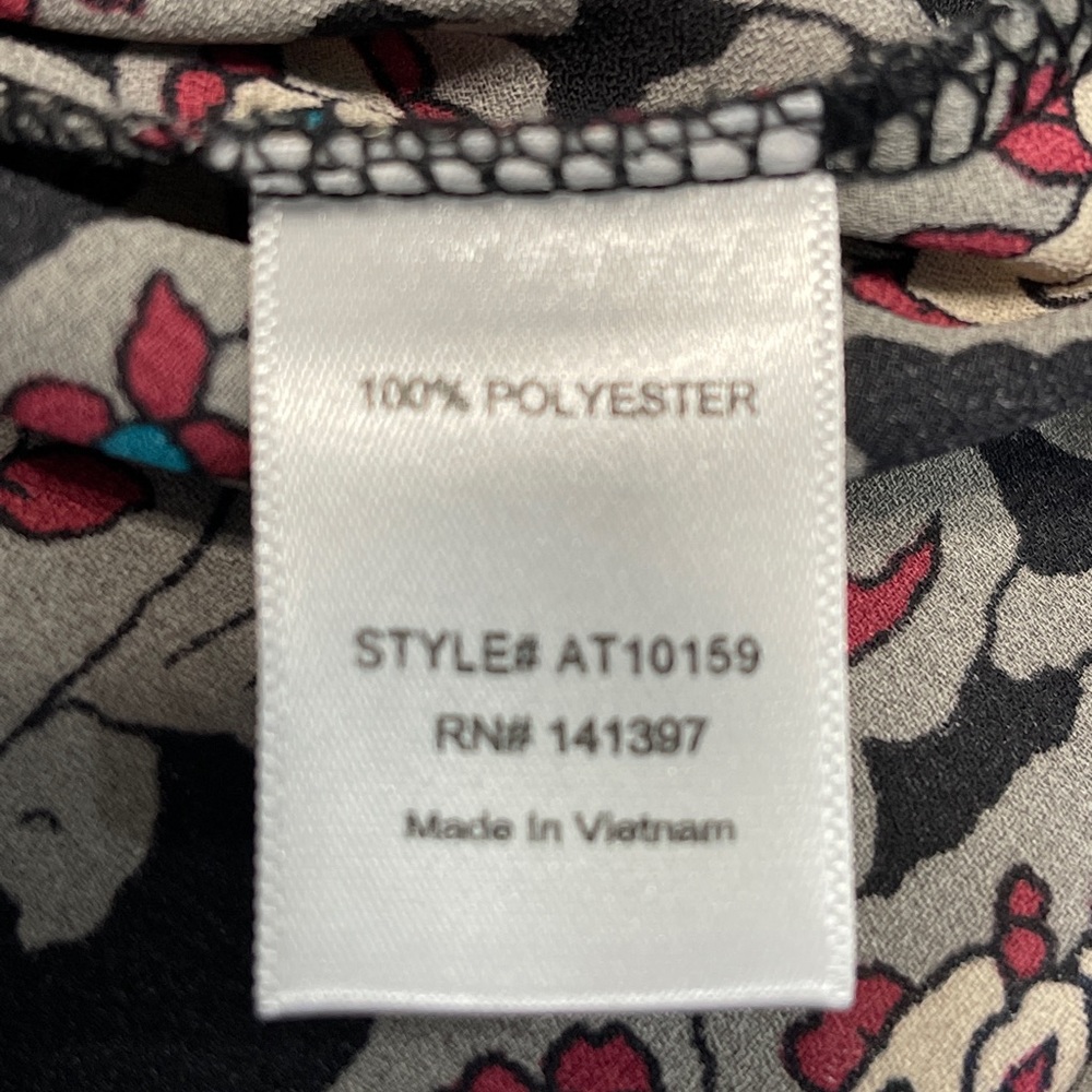 Astr the Label Floral Paisley Print Long Sleeve Blouse Gray Red Size M - Picture 8 of 8